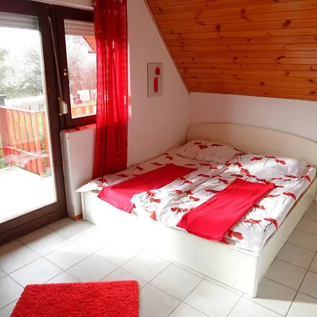 Apartman Petra Apartment Gyenesdias
